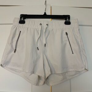 Athleta Women's White Athletic Shorts with Zipper Pockets